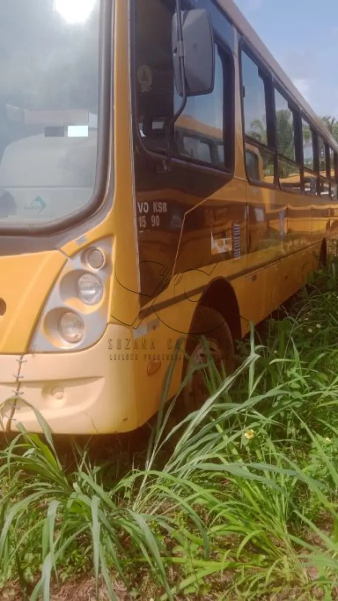 LOTE 021 - Ônibus VW/15-190, cor amarela, Placa OUD-8538, a diesel, ano fab/mod.2012/2013 , chassi 9532E82W1DR306972, Renavam 506205142. (Transferência por Declaração - S/CRV). DPVAT R$ 8,08 +&nbsp; MULTAS R$ 286,40