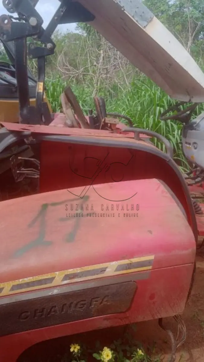 LOTE 017 - Sucata Trator de rodas mr. Coyote 4475, 4x4, modelo CT 4475 turbo.