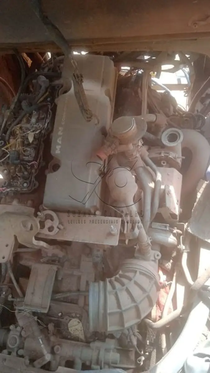 LOTE 005 - Ônibus escolar VW 15-190, placa OUD-8578, cor amarela, ano fab/mod 2012/2013, a diesel, chassi 9532E82W2DR306415, Renavam 506206130. (Transferência por Declaração - S/CRV) DPVAT R$ 8,08