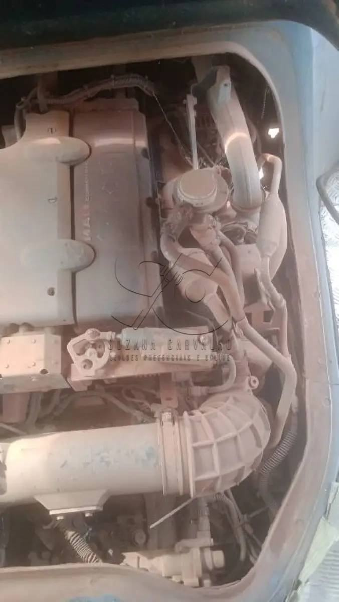 LOTE 020 - Sucata de Ônibus VW/15-190, cor amarela, s/placa. (Sem documentação para transferência, por ser sucata).