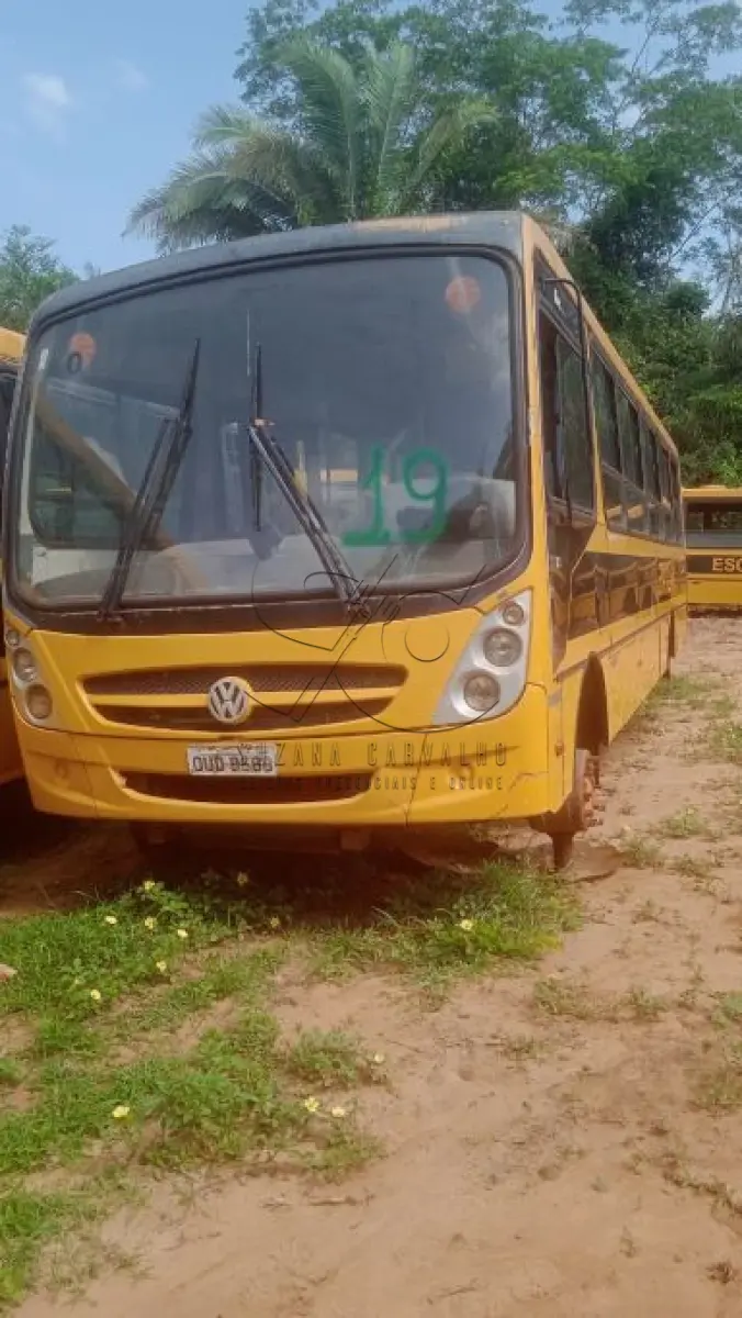 LOTE 019 - Ônibus VW/15-190, cor amarela, Placa OUD-8588, a diesel, cor amarela, ano fab/mod. 2012/2013, chassi 9532E82W9DR306962, Renavam 506206530. (Transferência por Declaração - S/CRV). DPVAT R$ 8,08 + MULTAS R$ 443,27