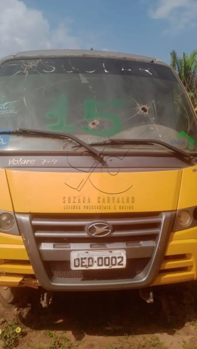 LOTE 015 - Micro-Ônibus escolar, Marcopolo/Volare V8L, a diesel, cor amarela, Placa OED-0002, ano fab/mod. 2011/2012, chassi 93PB51G1MCC040968, Renavam 506207552. (Transferência por Declaração - S/CRV). DPVAT R$ 8,08