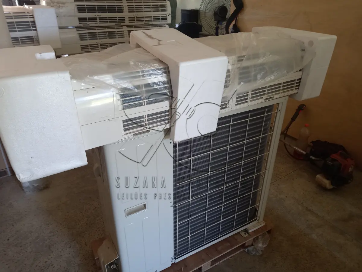 LOTE 009 -  MOBILIÁRIOS