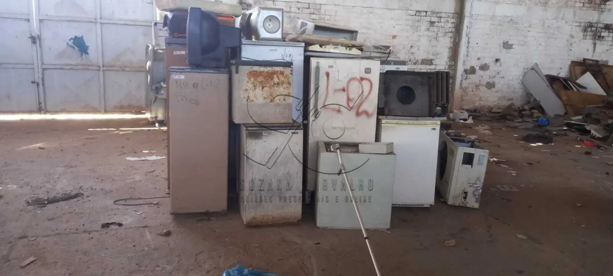 LOTE 002 - SUCATAS DIVERSAS