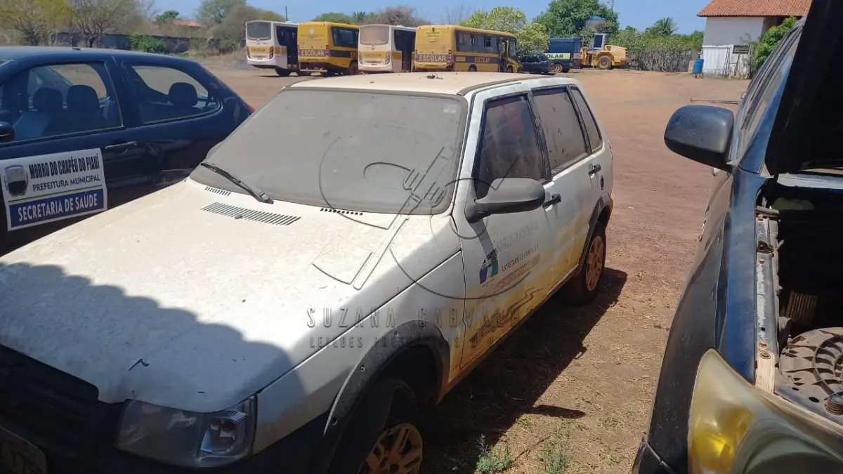 LOTE 009 - FIAT UNO