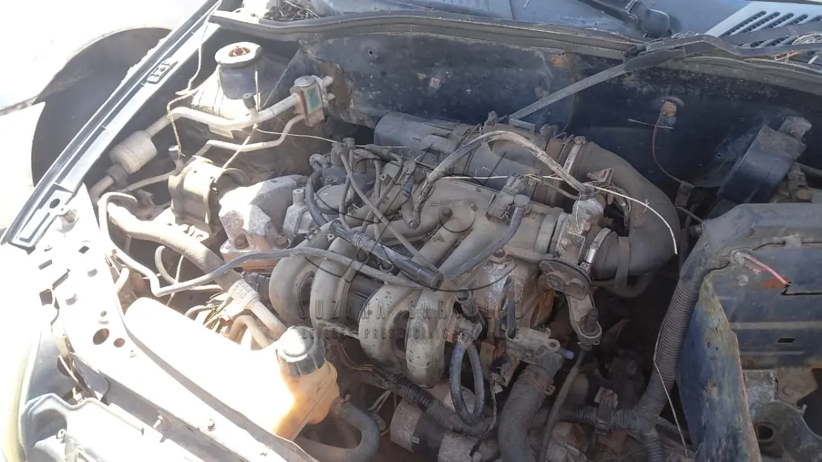 LOTE 001 - SUCATA RENAULT