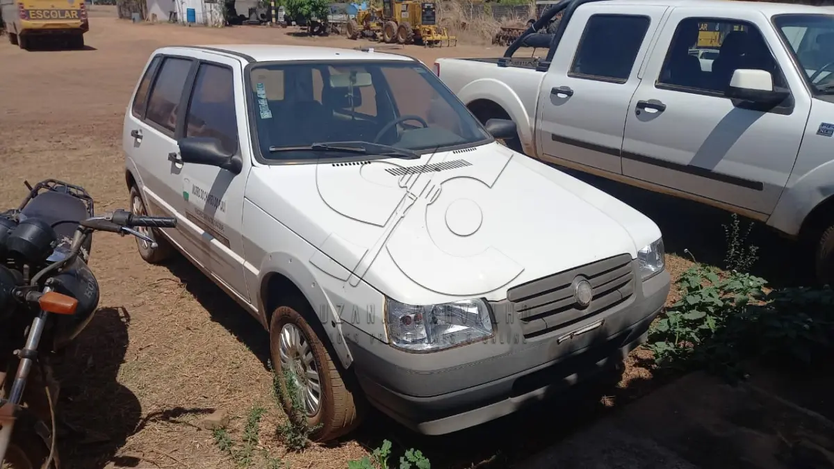 LOTE 007 - FIAT UNO