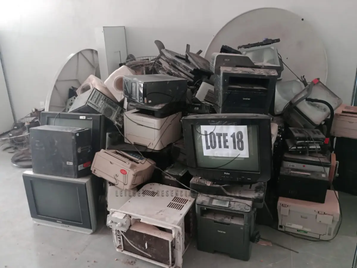 LOTE 018 - MATERIAIS DIVERSOS