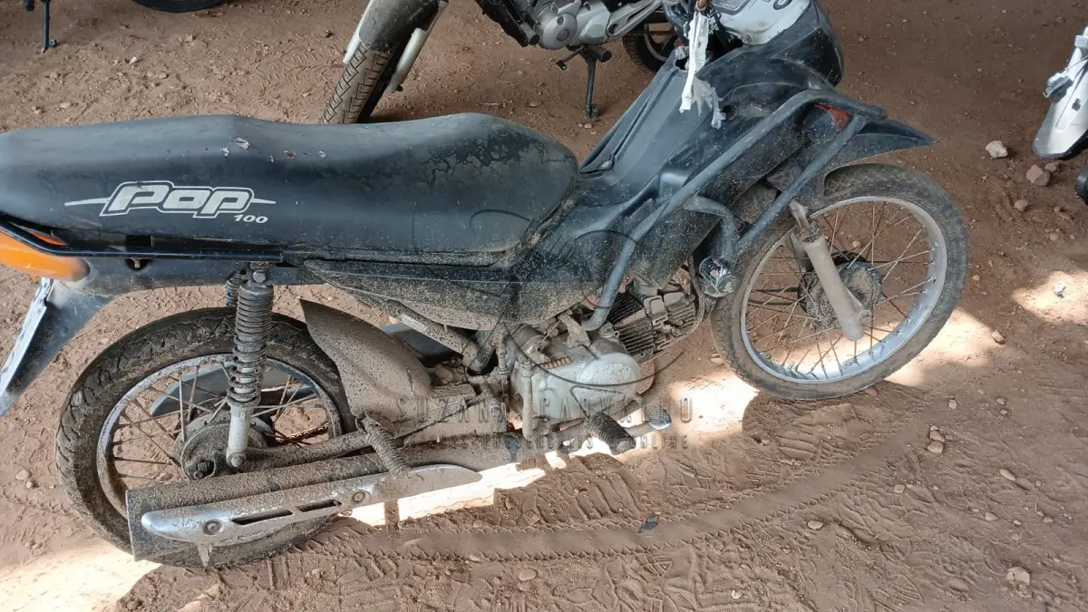 LOTE 004 - MOTO HONDA