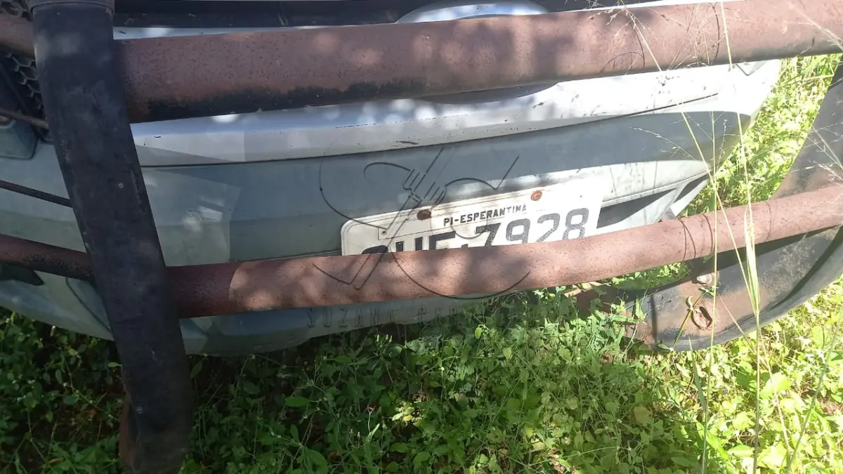 LOTE 026 - CAMIONETA AMBULÂNCIA FORD