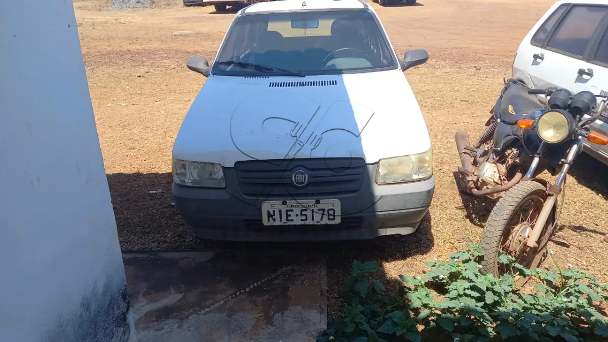 LOTE 008 - FIAT UNO