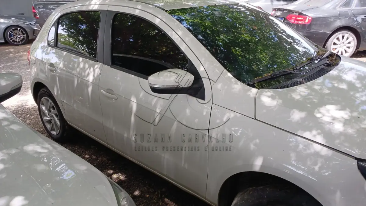 LOTE 006 - VEÍCULO VW