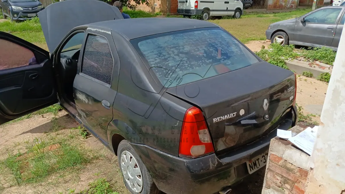 LOTE 001 - VEÍCULO RENAULT