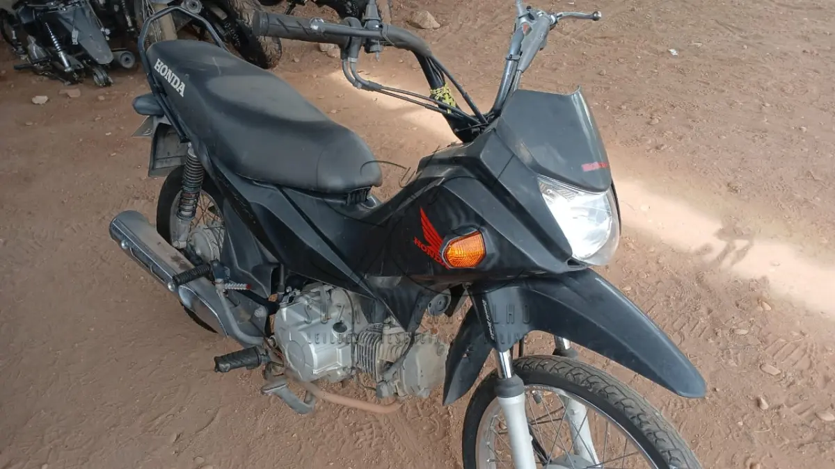 LOTE 002 - MOTO HONDA 
