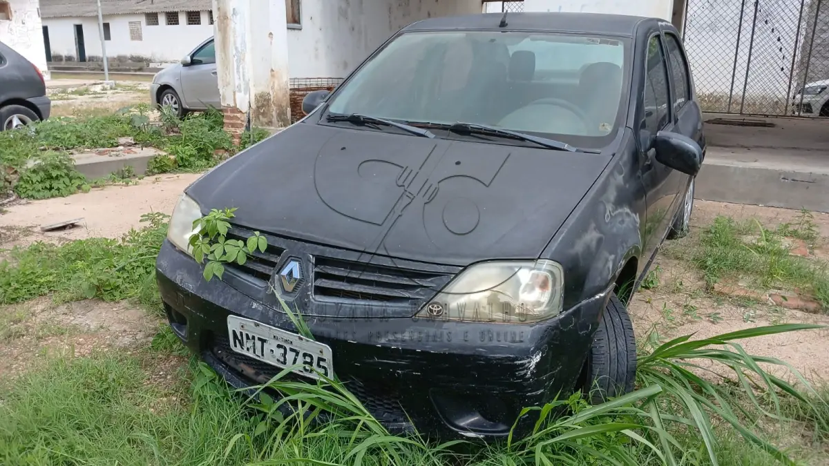 LOTE 001 - VEÍCULO RENAULT