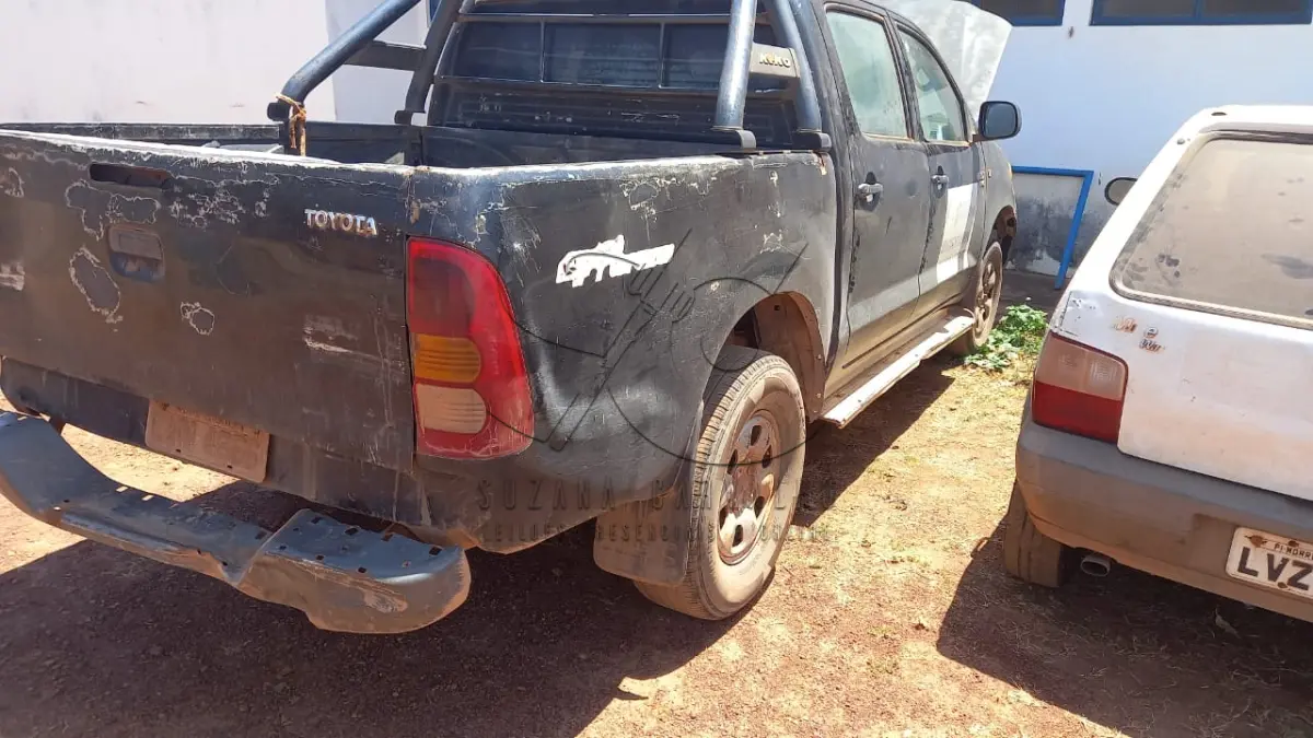 LOTE 011 - TOYOTA/HILLUX