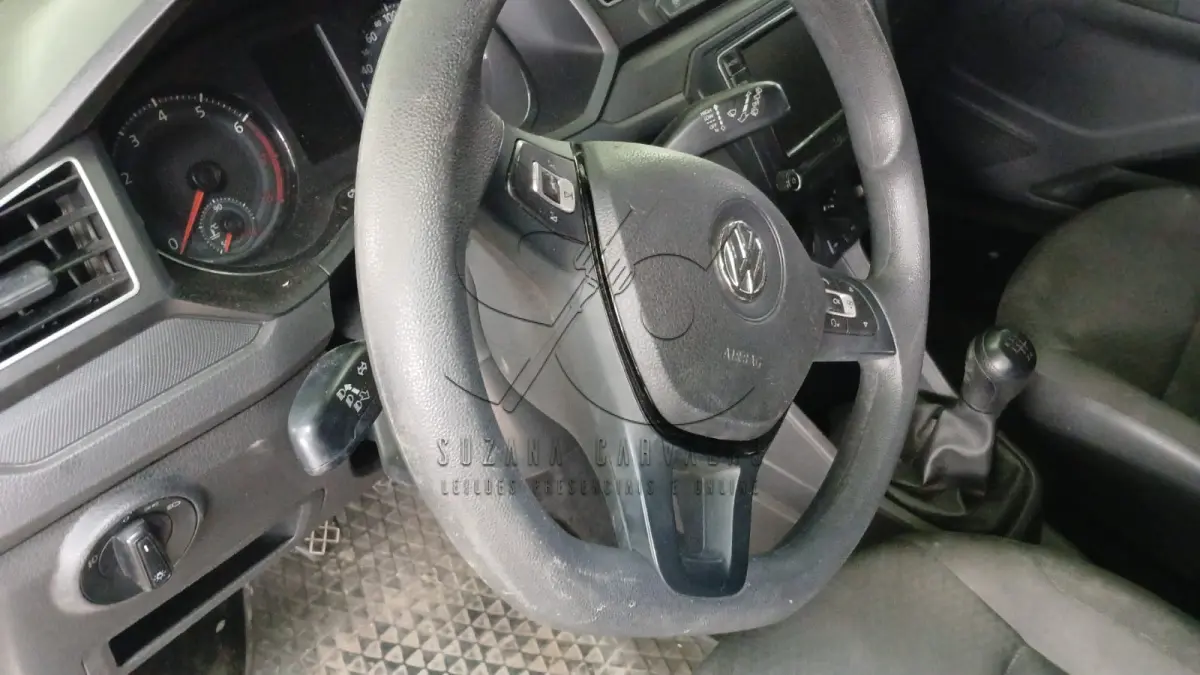 LOTE 006 - VEÍCULO VW