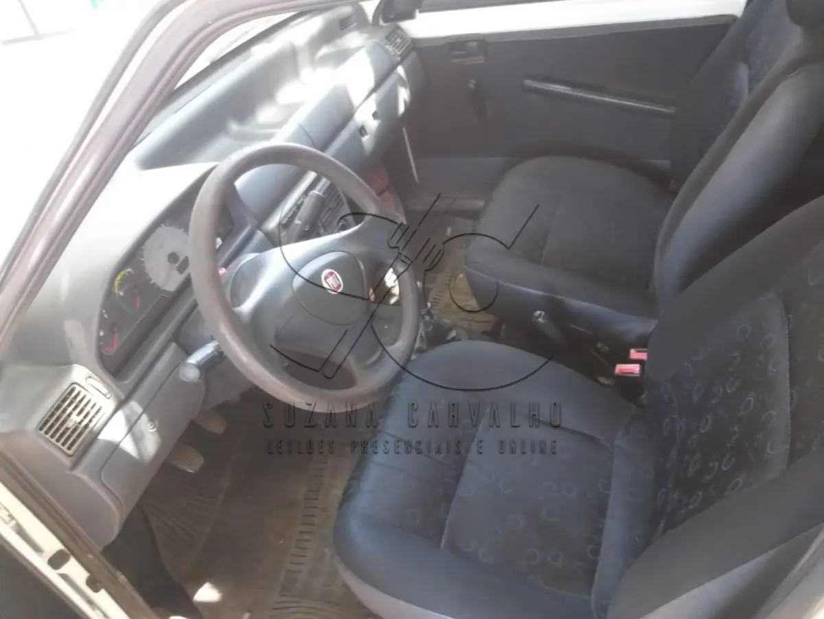 LOTE 016 - FIAT UNO