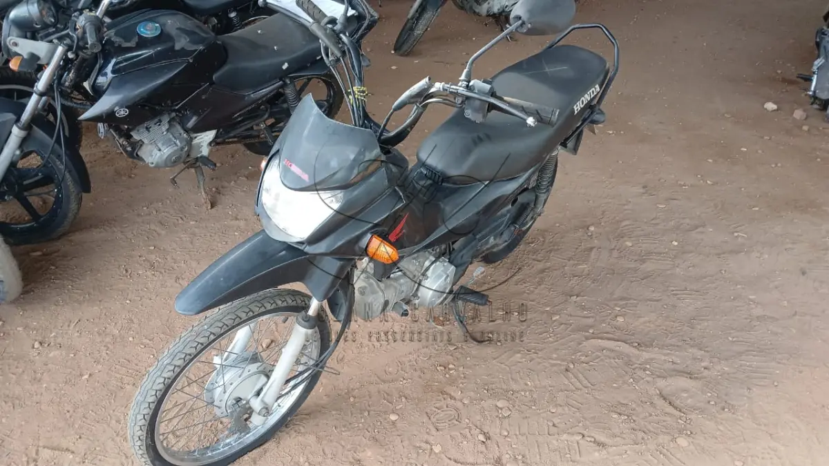 LOTE 002 - MOTO HONDA 