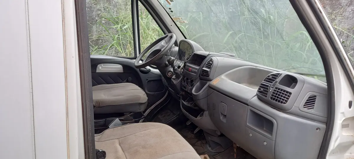 LOTE 025 - CAMIONETA AMBULÂNCIA FIAT