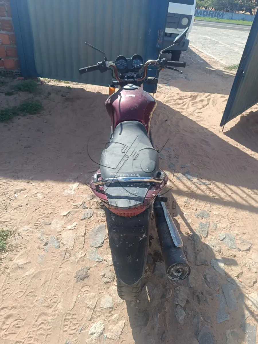 LOTE 001 - MOTO HONDA EM PARNAÍBA/PI