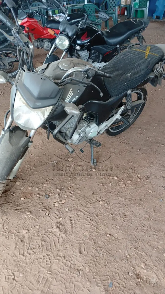 LOTE 003 - MOTO HONDA