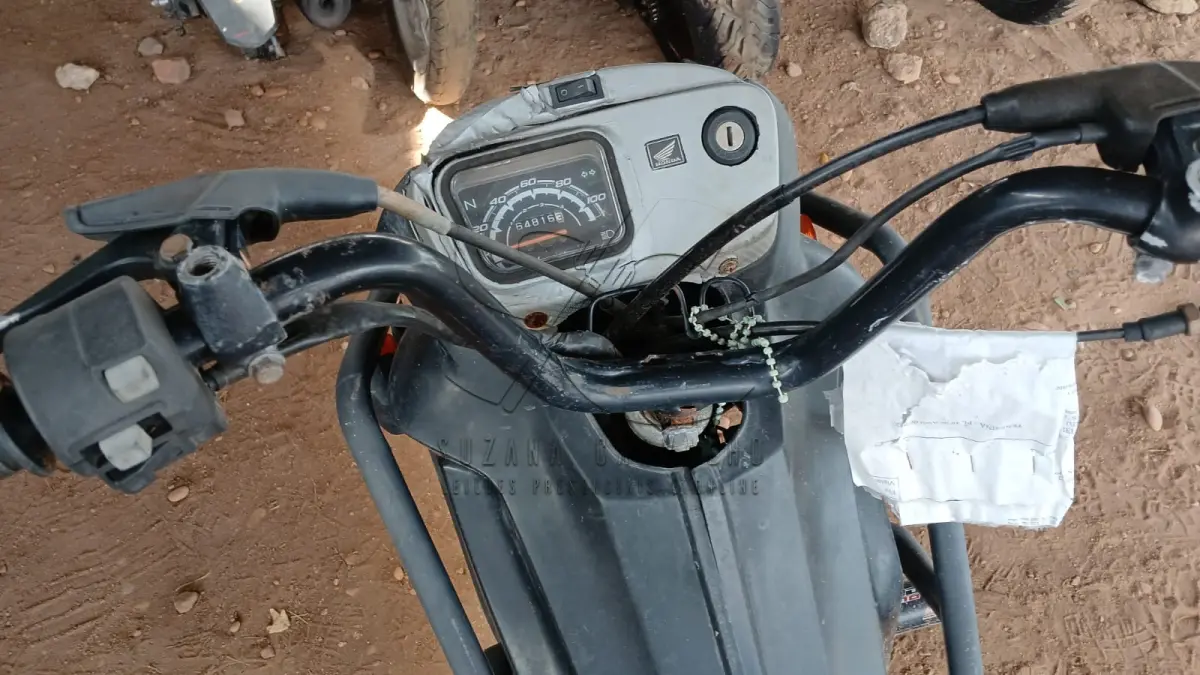 LOTE 004 - MOTO HONDA