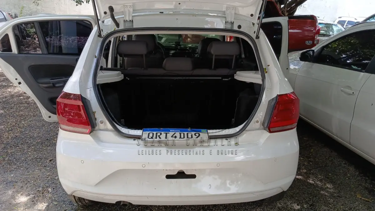 LOTE 006 - VEÍCULO VW