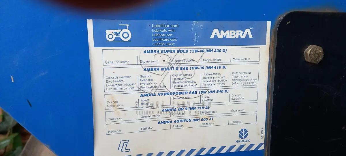 LOTE 028 - TRATOR NEW HOLLAND