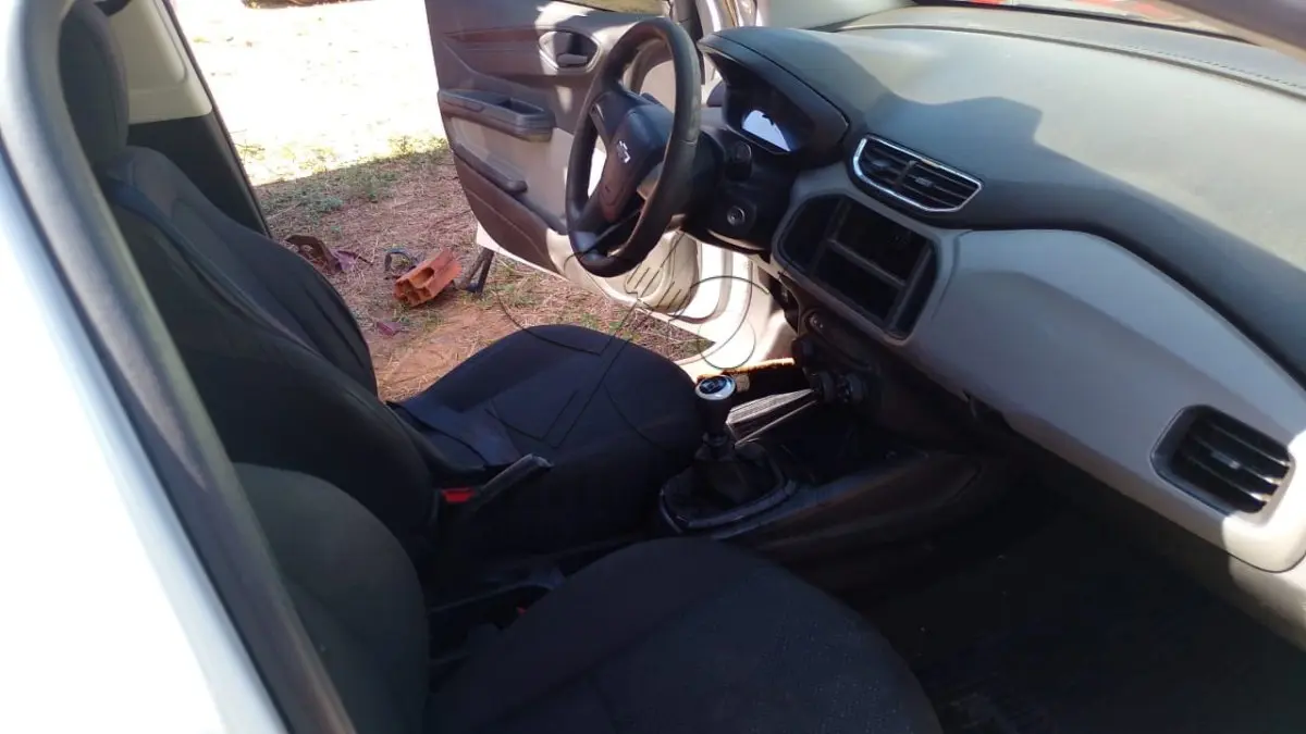 LOTE 013 - CHEVROLET ONIX 10MT 2017