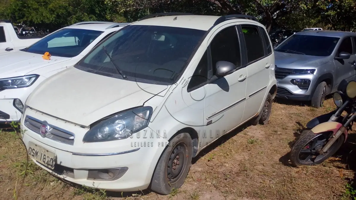 LOTE 003 - FIAT IDEA ESSENCE 1.6 2014/2015