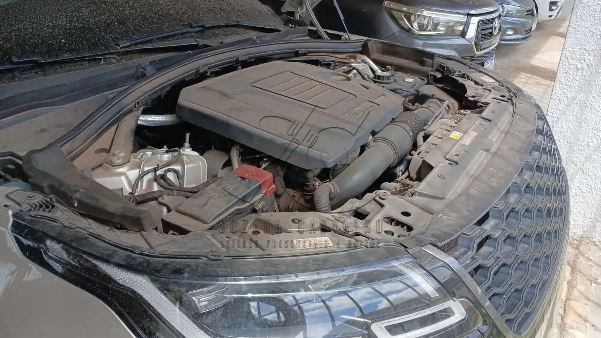 LOTE 009 - SUSPENSO POR DECISÃO JUDICIAL I LROVER VELAR P250 SE RDYN