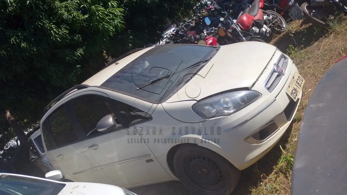 LOTE 003 - FIAT IDEA ESSENCE 1.6 2014/2015