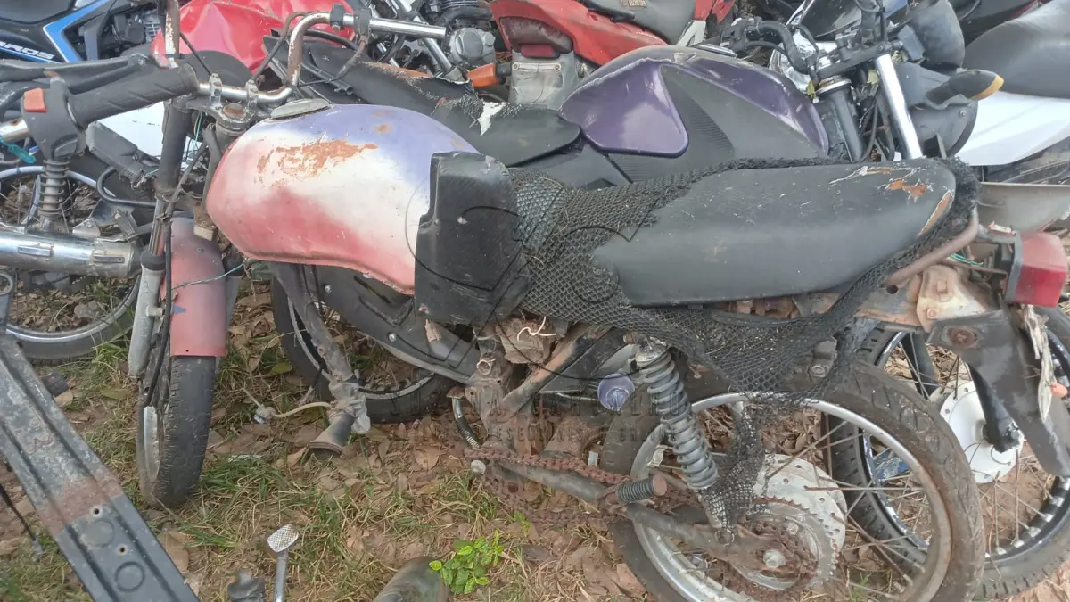 LOTE 006 - SUCATA HONDA CG 125