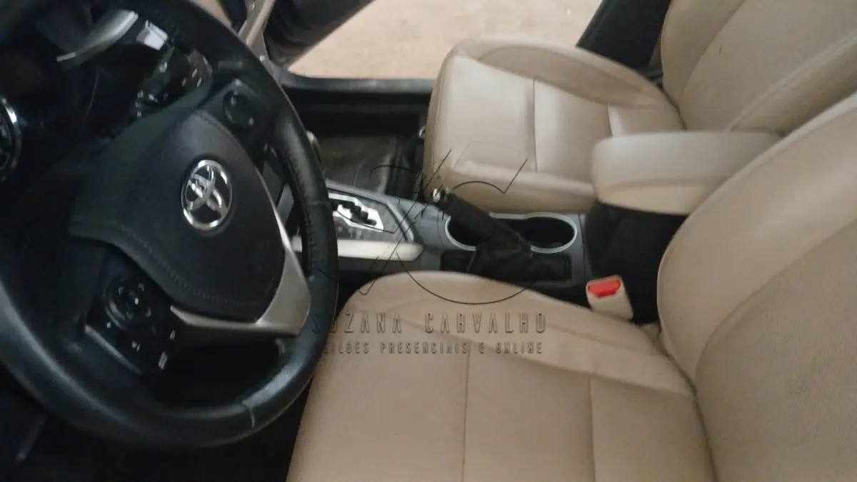 LOTE 012 - TOYOTA COROLLA ALTIS FLEX