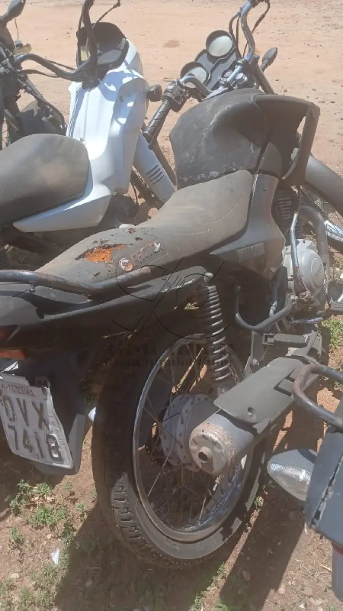 LOTE 005 - YAMAHA YBR 125 2013/2014