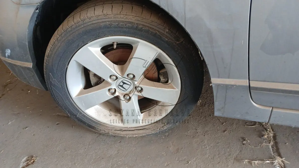 LOTE 003 - HONDA CIVIC LXS