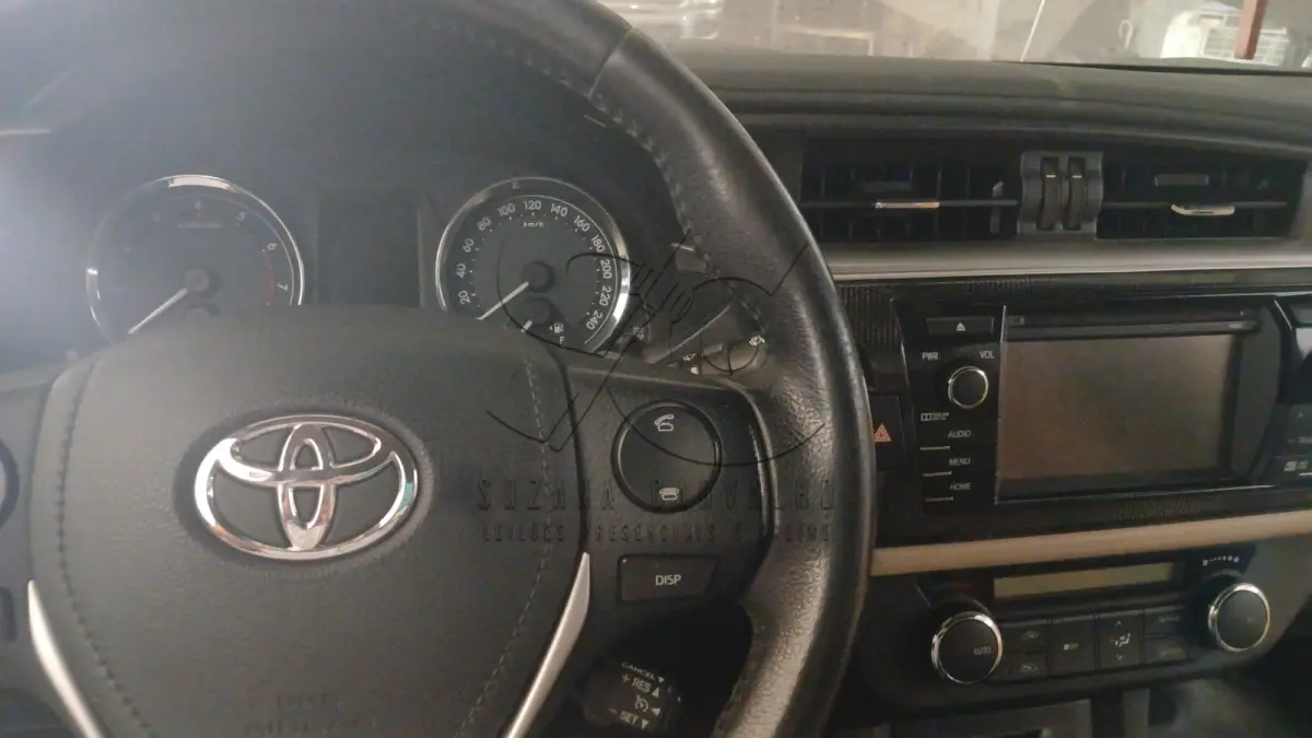 LOTE 012 - TOYOTA COROLLA ALTIS FLEX