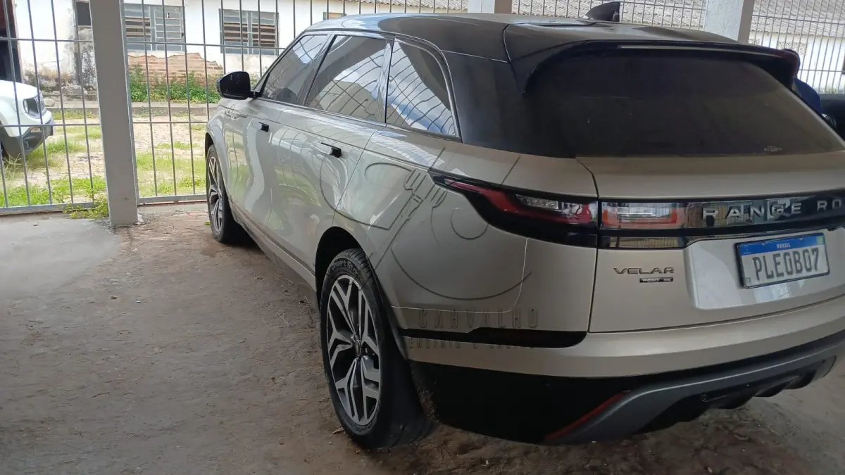 LOTE 009 - SUSPENSO POR DECISÃO JUDICIAL I LROVER VELAR P250 SE RDYN