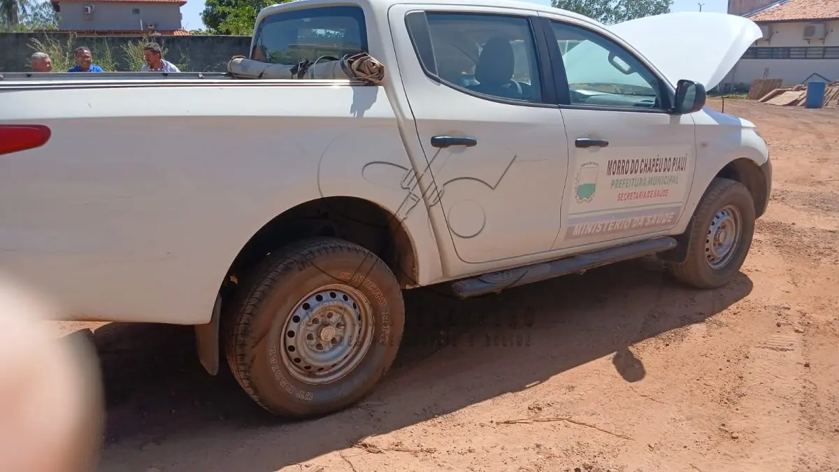 LOTE 004 - MMC/L200 PIZ4796