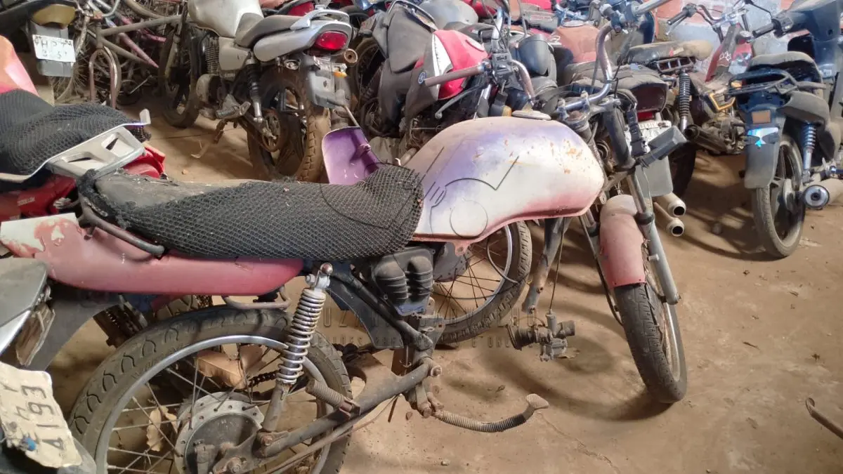 LOTE 001 - SUCATA HONDA CG 125 1999