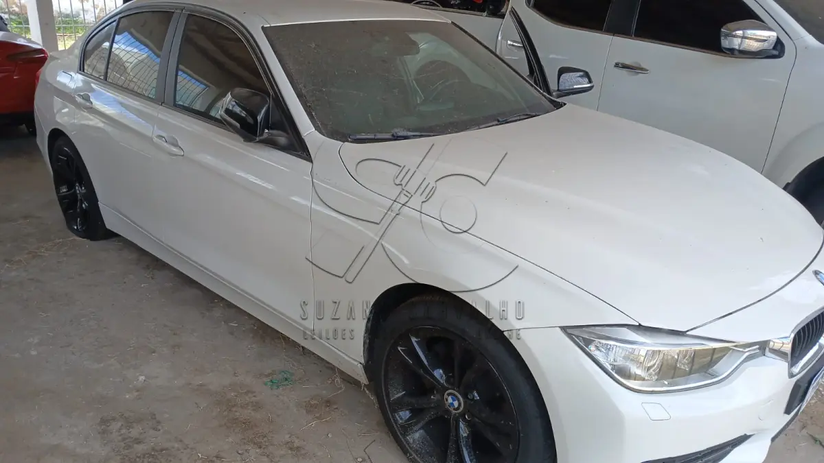 LOTE 008 - I BMW 320I ACTIVE FLEX