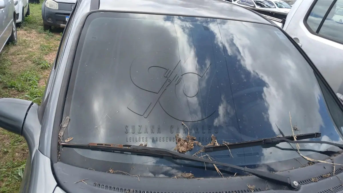 LOTE 003 - CHEV CLASSIC LS