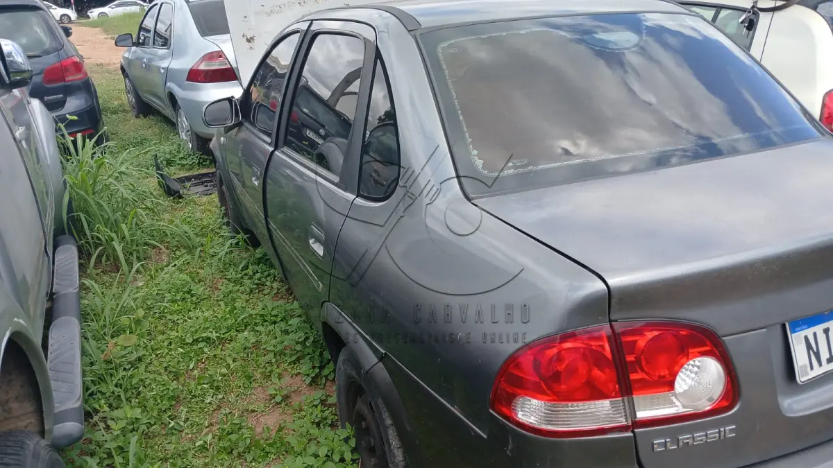 LOTE 003 - CHEV CLASSIC LS