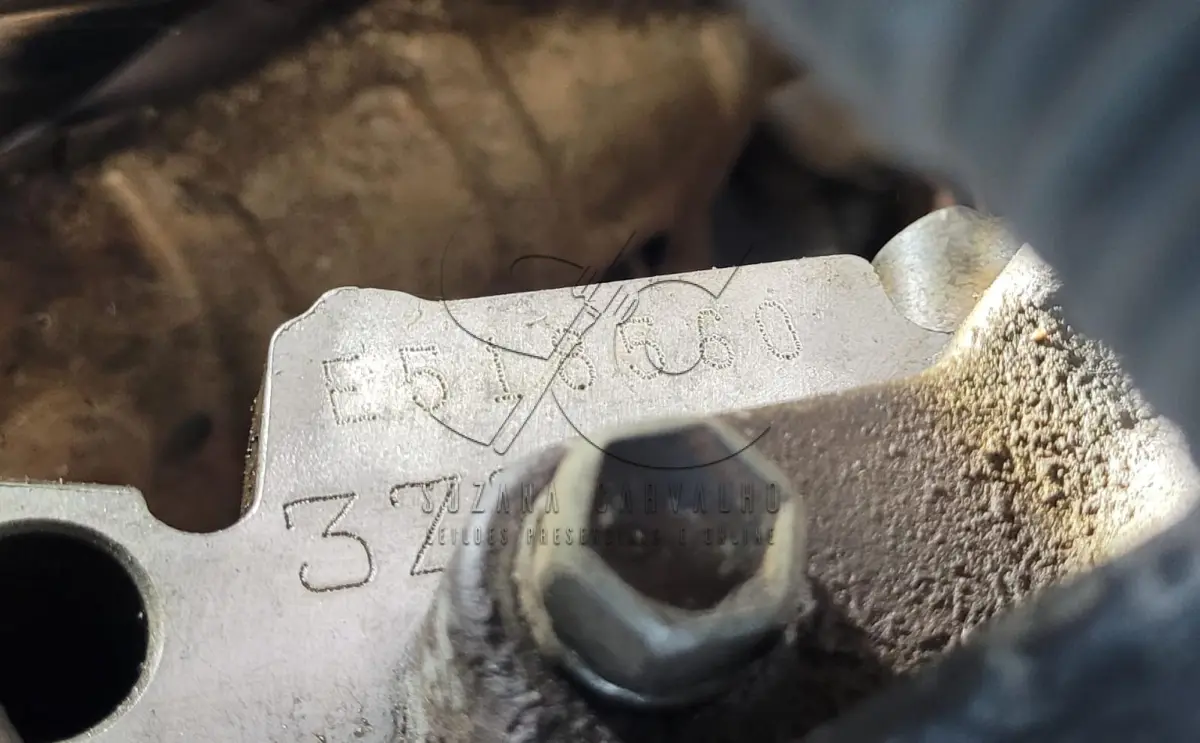 LOTE 002 - TOYOTA COROLLA