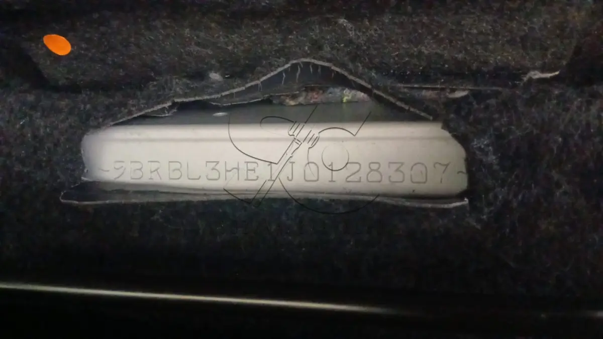 LOTE 001 - SUSPENSO POR DECISÃO JUDICIAL TOYOTA COROLLA