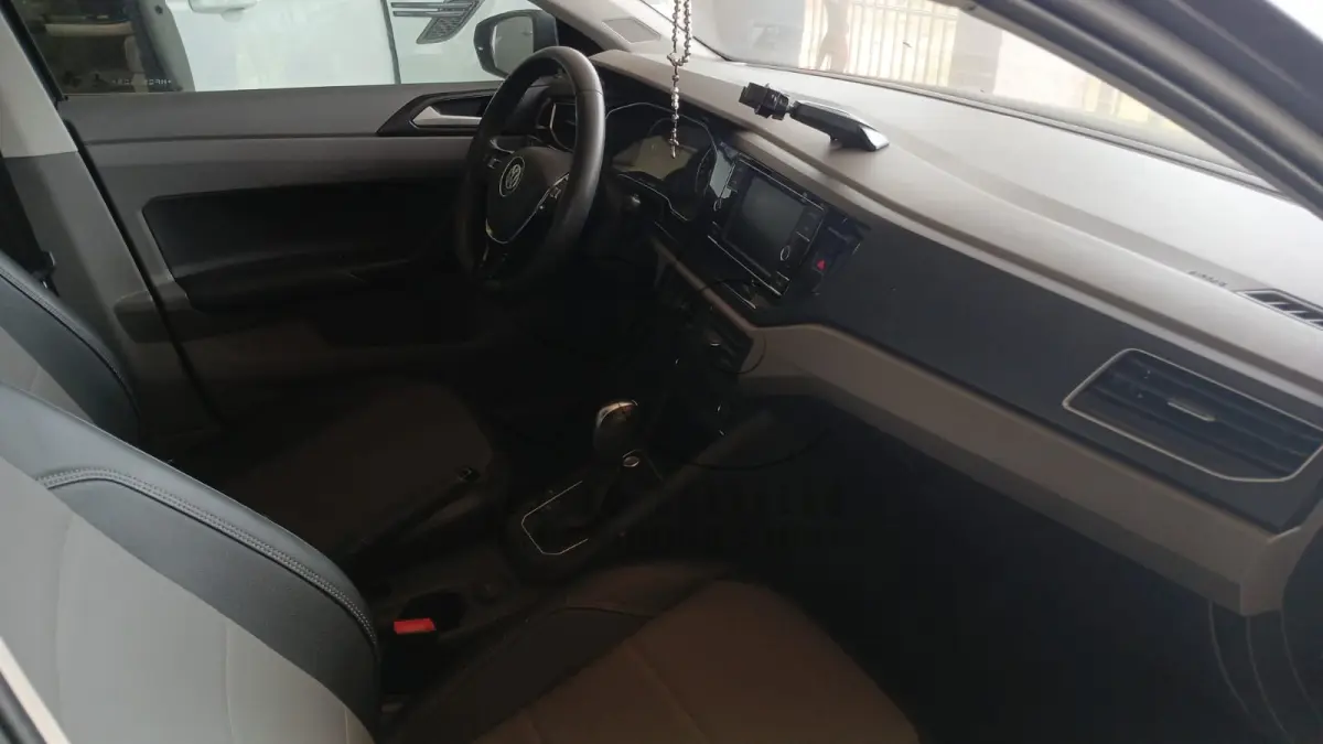 LOTE 004 - VW POLO CL ADA