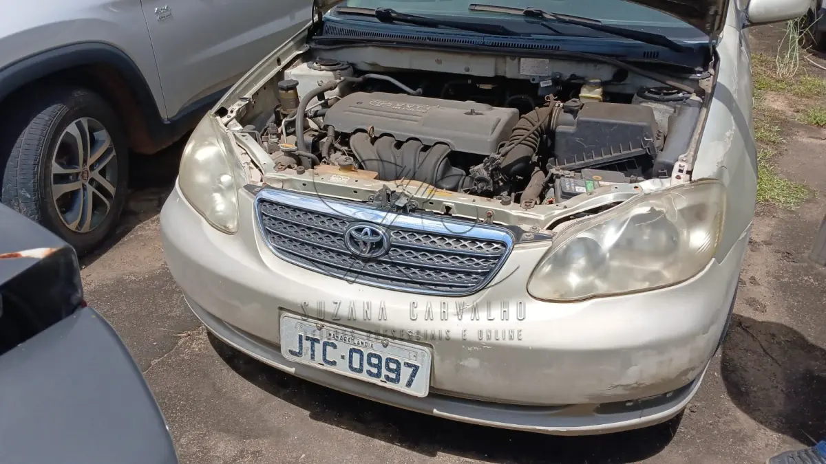 LOTE 002 - TOYOTA COROLLA