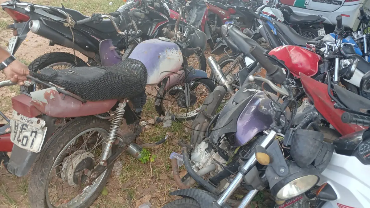 LOTE 006 - SUCATA HONDA CG 125