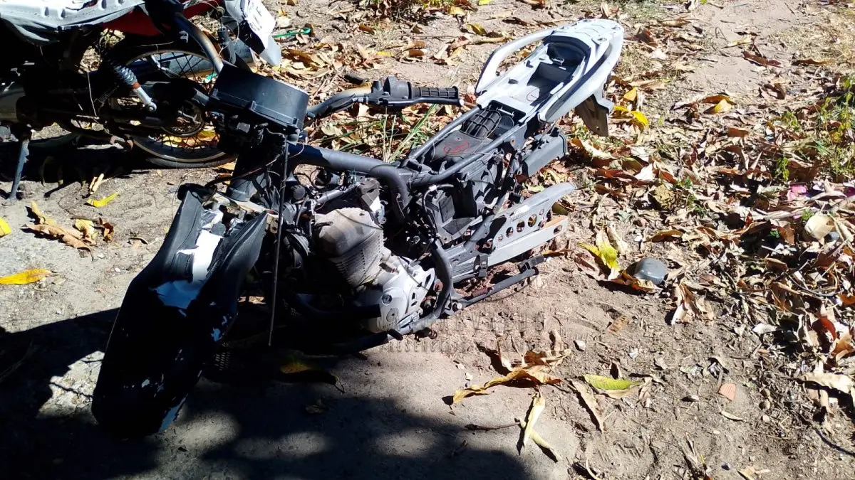 LOTE 013 - SUCATA HONDA NXR 150 2012